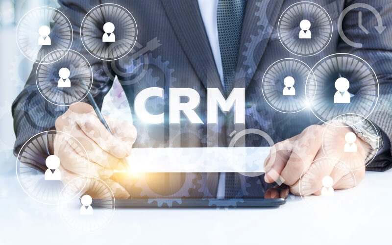 CRM quản lý chi tiết thông tin đối tượng